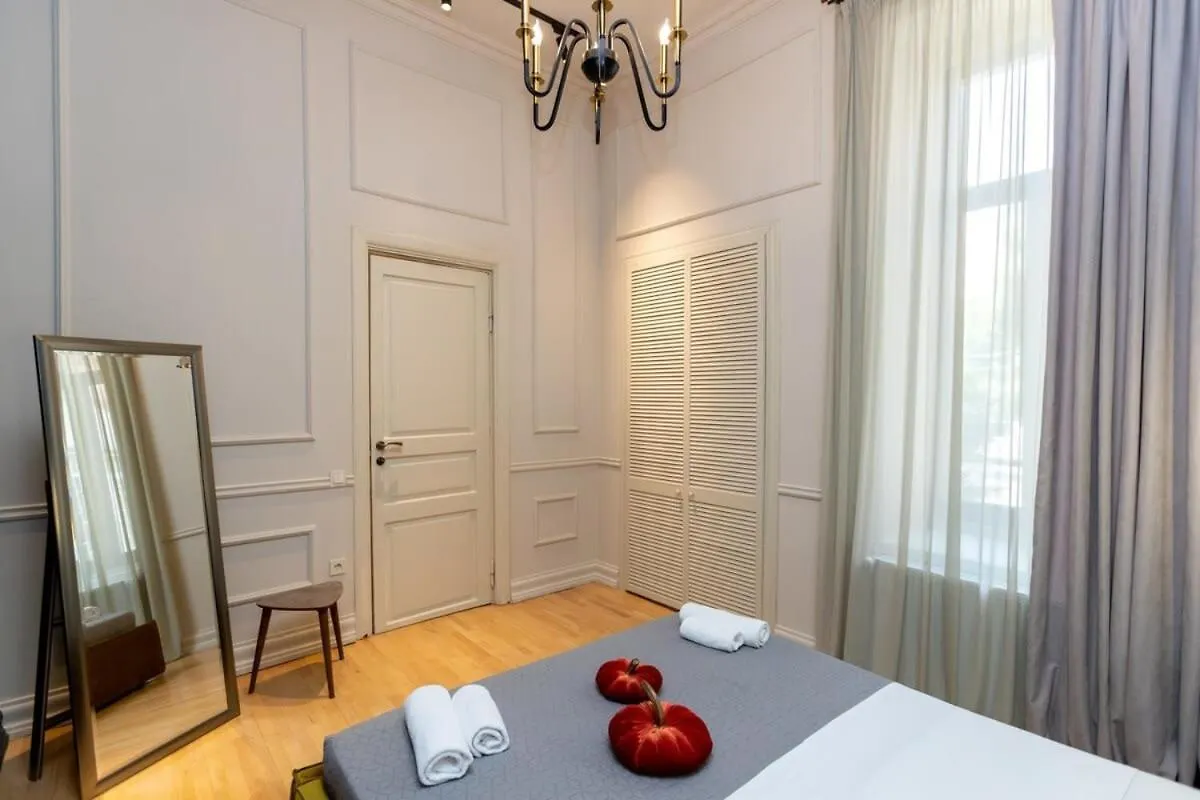 Stylish 2Br Apartment In The Center Of Tbilisi